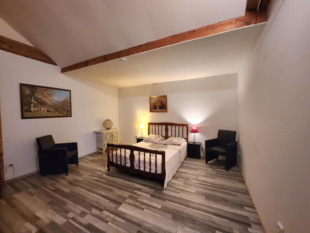 Maison 3 Chambres Avec Piscine Couverte Lespignan Екстериор снимка